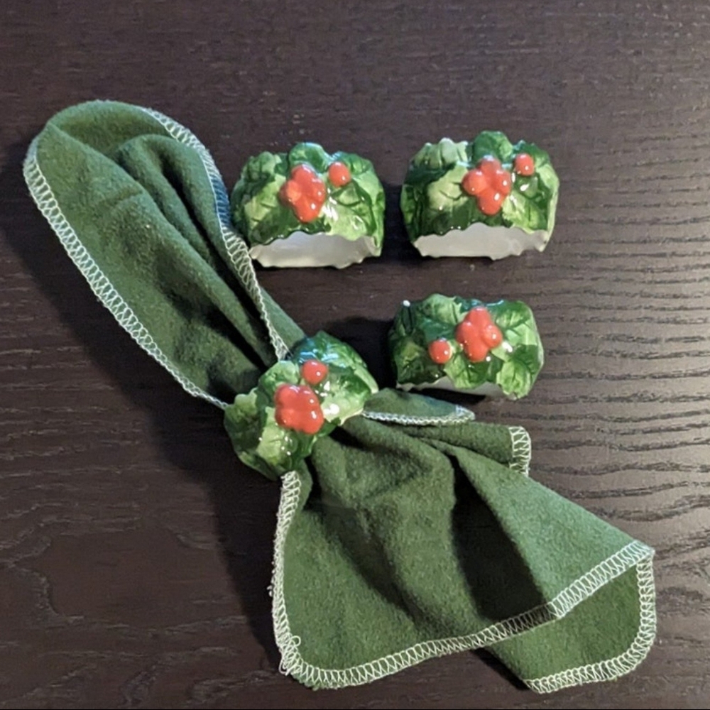 Vintage Holly napkin rings, Otagiri Japan, Mary Ann Baker, Set of 4-original box